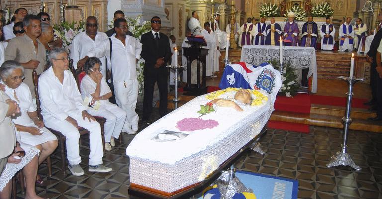 Adeus à inesquecível Dona Canô