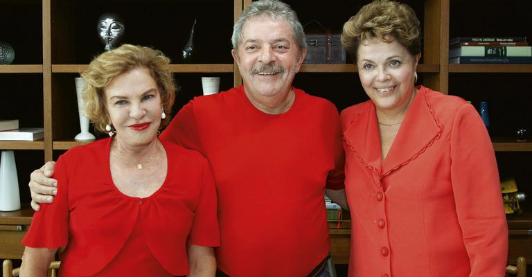Dilma Rousseff, Lula e dona Marisa reunidos em São Paulo