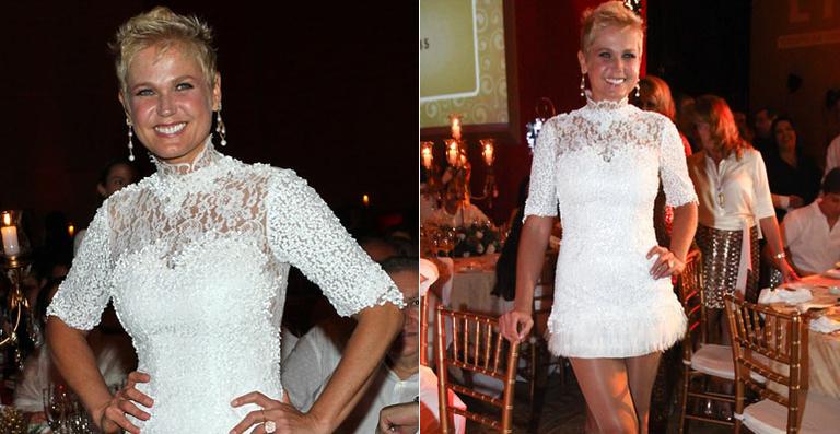 Xuxa mostra passarinho que nasceu em sua casa