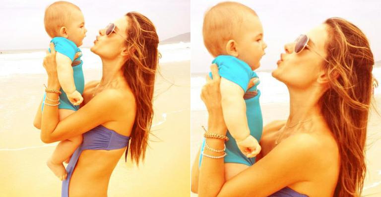Alessandra Ambrosio exibe corpão com filho de apenas 8 meses