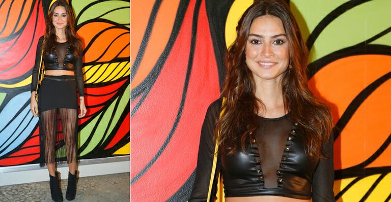 Sem Paulinho Vilhena, Thaila Ayala curte festa pré-carnaval no Rio de Janeiro