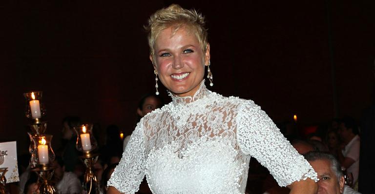 Prestes a completar 50 anos, Xuxa será tia-avó