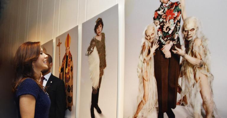 Princesa Mary representa a rainha Margrethe II em abertura de mostra