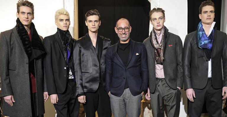 O mineiro Gustavo Lins apresenta sua coleção na Semana de Moda de Paris