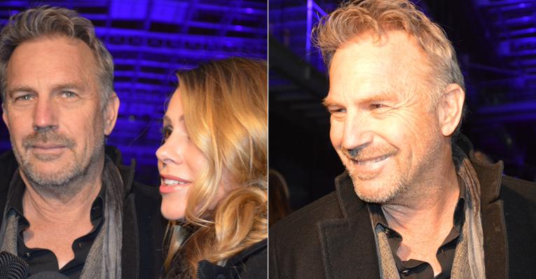 Acompanhado da esposa, Kevin Costner confere desfile da Versace em Paris