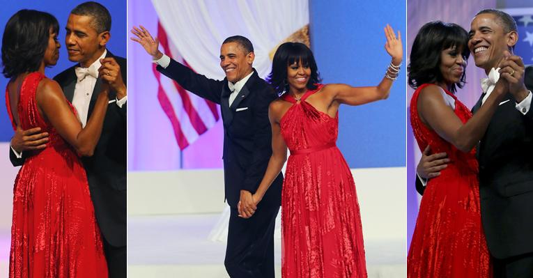 De luxuoso vestido vermelho, Michelle dança baile com Barack Obama na festa da posse
