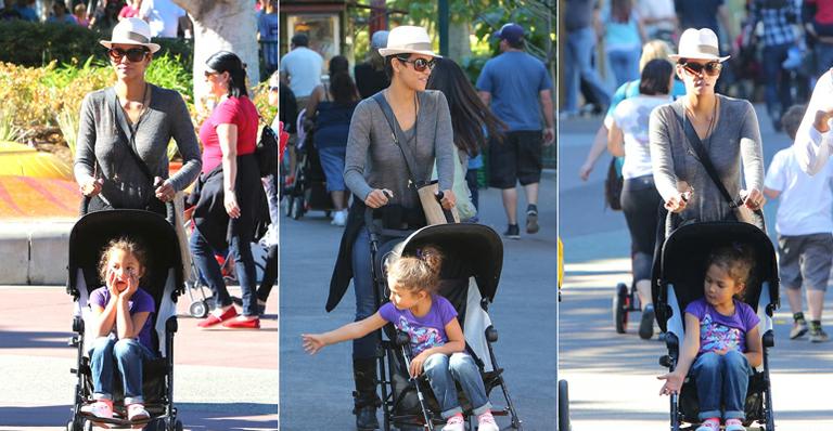 Halle Berry leva a pequena Nahla Aubry à Disney