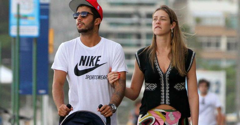 Luana Piovani e Scooby: passeio com Dom