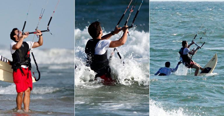 Thiago Rodrigues segue os passos da mulher, Cristiane Dias, e pratica kitesurfe no Rio