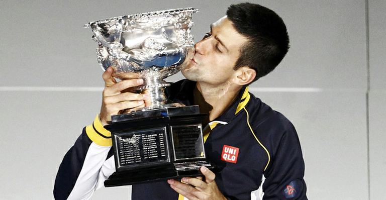 Novak Djokovic vence Andy Murray e leva o Australian Open pela 4ª vez