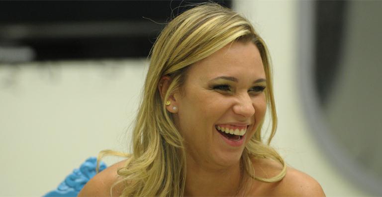 Marien é a líder da semana no BBB13 após desistência de Nasser