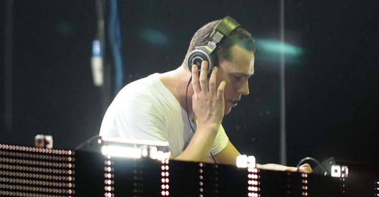 Tiësto embala noitada em São Paulo