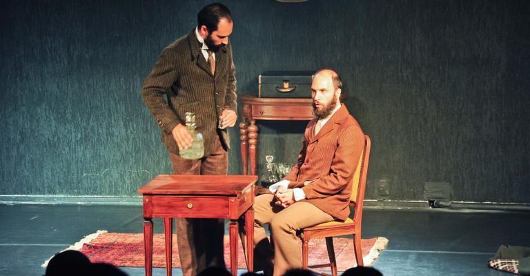 Marcello Airoldi faz sucesso como diretor de peça baseada em romance de Liev Tolstói