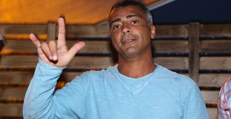 Romário curte carnaval eletrônico em Jurerê