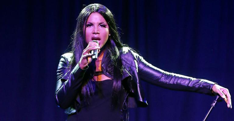 Toni Braxton quer interpretar uma personagem lésbica
