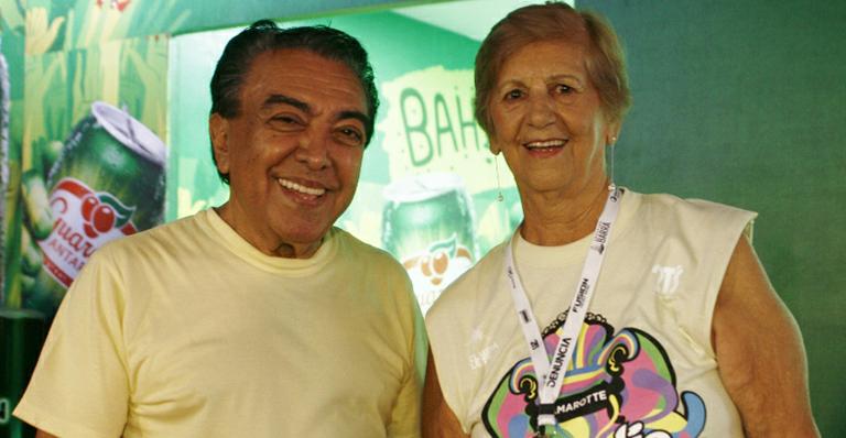 Mauricio de Sousa é recebido por avó de Claudia Leitte em camarote