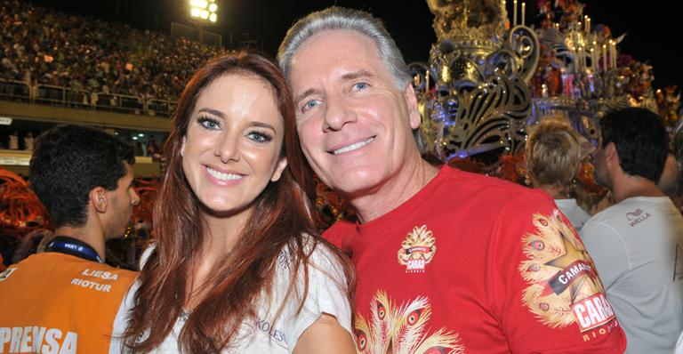 Ruiva, Ticiane Pinheiro diz: ‘Os homens me olham mais agora’