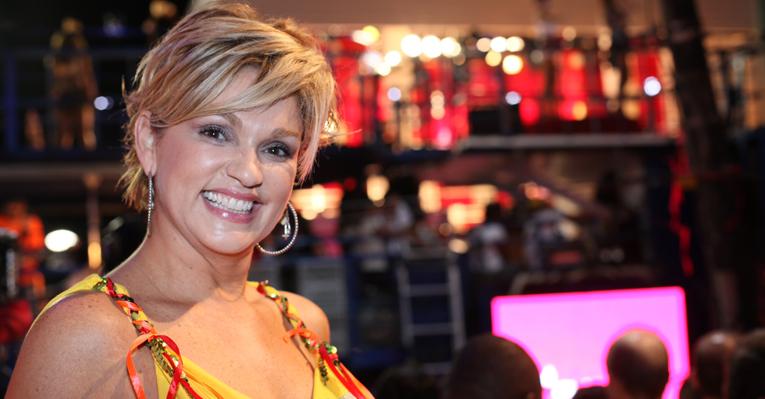 Andréa de Nóbrega não perde a oportunidade de alfinetar Val Marchiori nem no carnaval