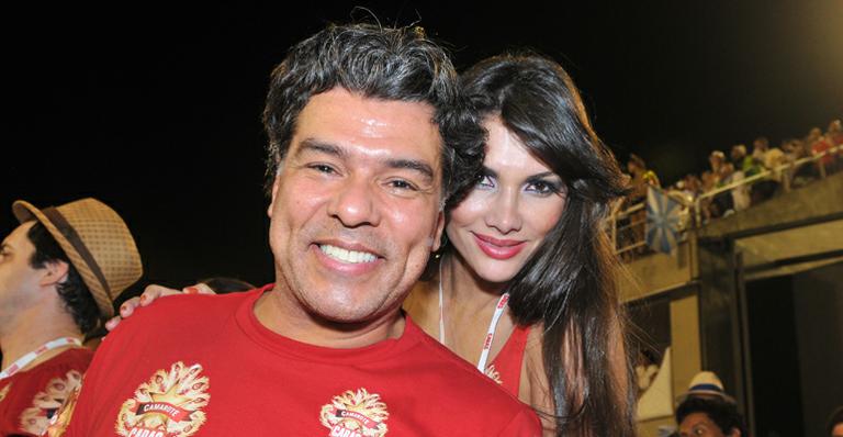 Maurício Mattar engata namoro à distância