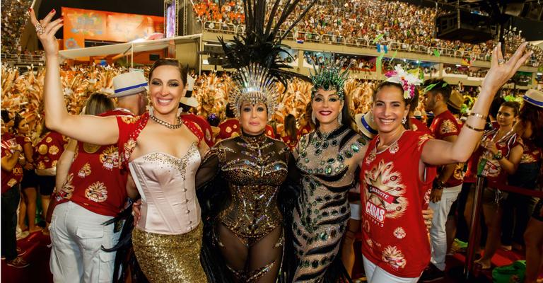 Claudia Raia, Susana Vieira, Chris Torloni e Totia no camarote Caras