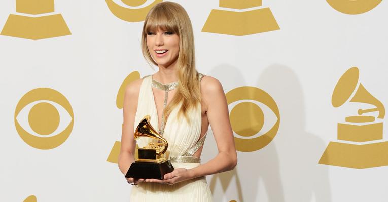 Taylor Swift é processada por ficar com cachê milionário de show cancelado