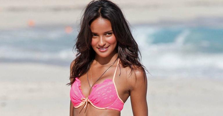 Gracie Carvalho faz campanha em ilha caribenha