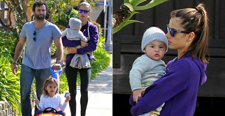 Passeio de Alessandra Ambrosio com os herdeiros e o marido Jamie Mazur