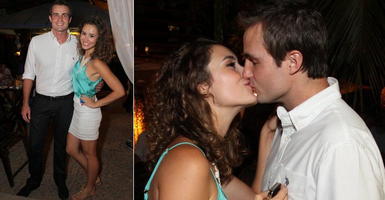 Paparicada pelo amado, Amanda Richter comemora seu aniversário de 23 anos