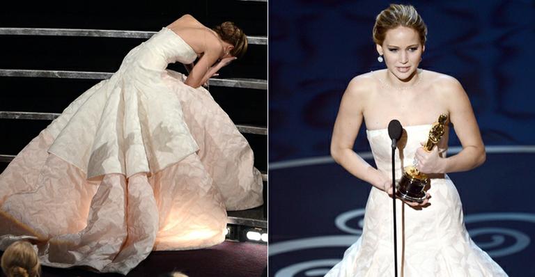 Jennifer Lawrence cai ao receber Oscar de Melhor Atriz