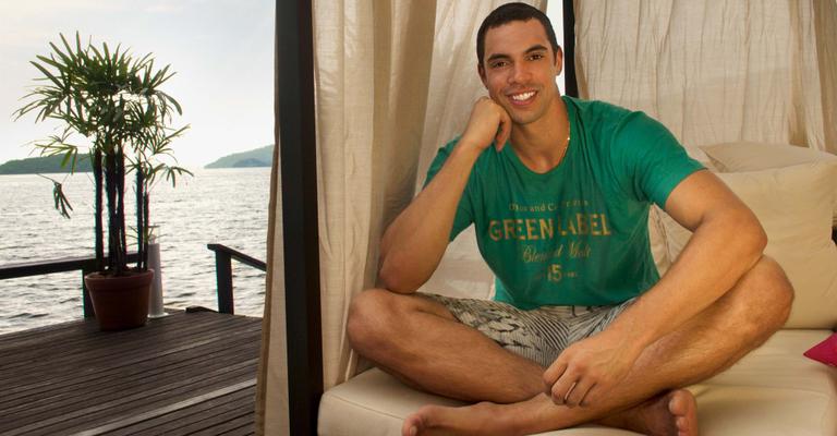 Theo Lopes em ritmo de casamento