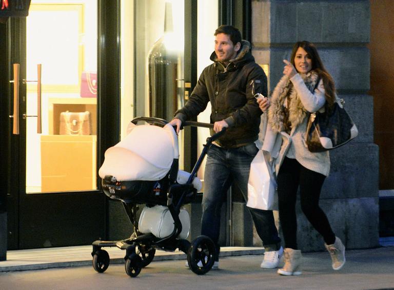 Messi e o seu clã passeiam em Paris
