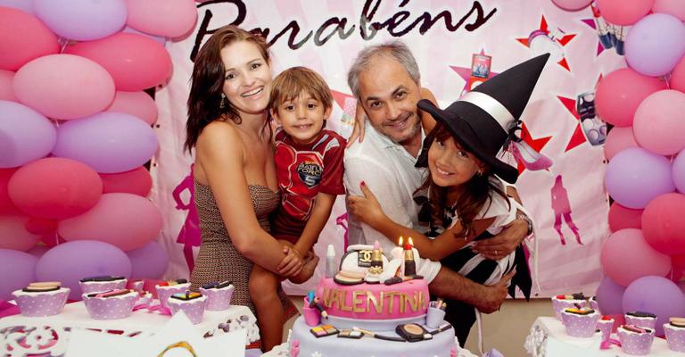Avancini e sua Nanda festejam aniversário da filha