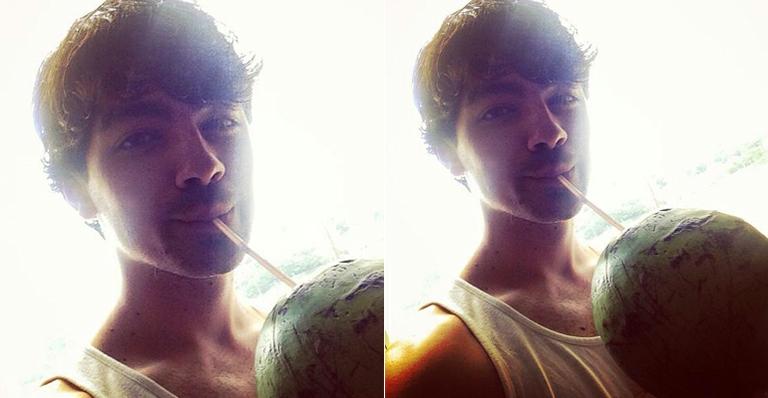 Joe Jonas declara amor pelo Brasil