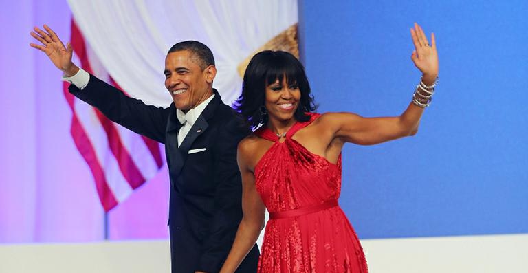 Barack e Michelle Obama tem reação fofa ao serem convidados para casamento
