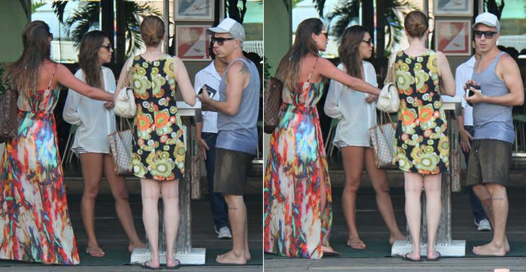 Mariana Rios e Di Ferrero: tarde com amigos no Rio