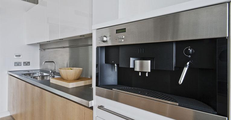 Cafeteiras com design inovador se transformam em item de decoração