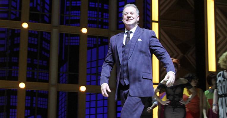 Luiz Fernando Guimarães comenta estreia em musicais: ‘Dormia pensando em coreografia, acordava pensando em música’