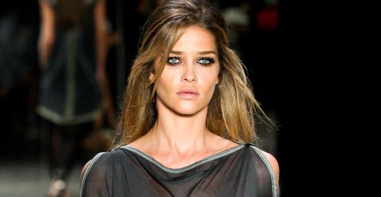 Ana Beatriz Barros desfila para Animale