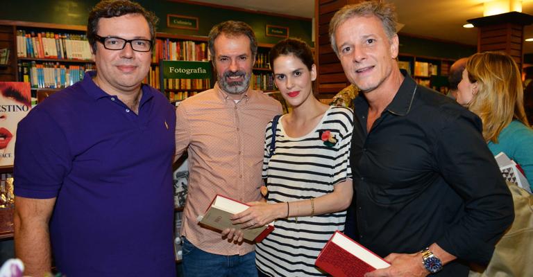 O DNA poético inspira João Emanuel Carneiro