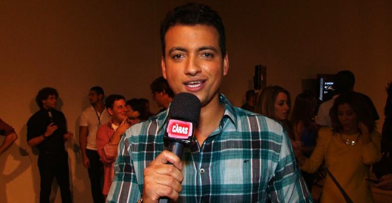 Rodrigo Cintra dá dicas de corte e cor ideais para o inverno: ‘Aposte no vermelho’