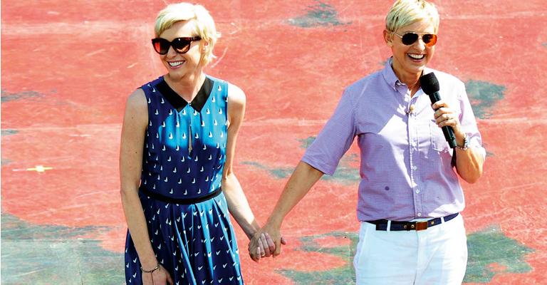 Ellen Degeneres visita o país da amada