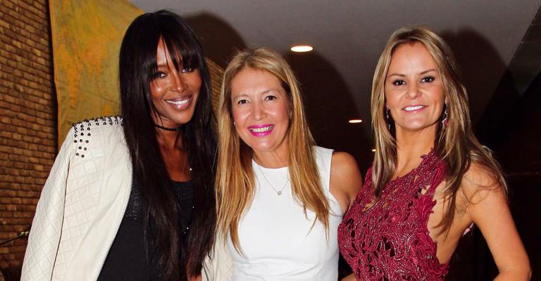 Naomi Campbell curte São Paulo