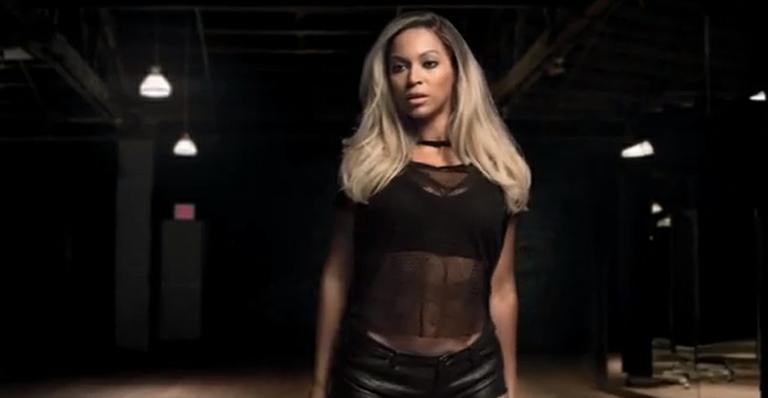 Beyoncé aparece loiríssima em vídeo de divulgação de seu próximo trabalho