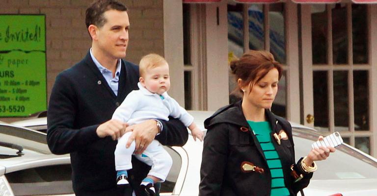 Reese Witherspoon vira morena para filme dramático