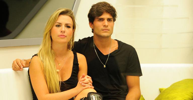 Fernanda Keulla, vencedora do ‘BBB 13’, está morando com André Martinelli no Rio