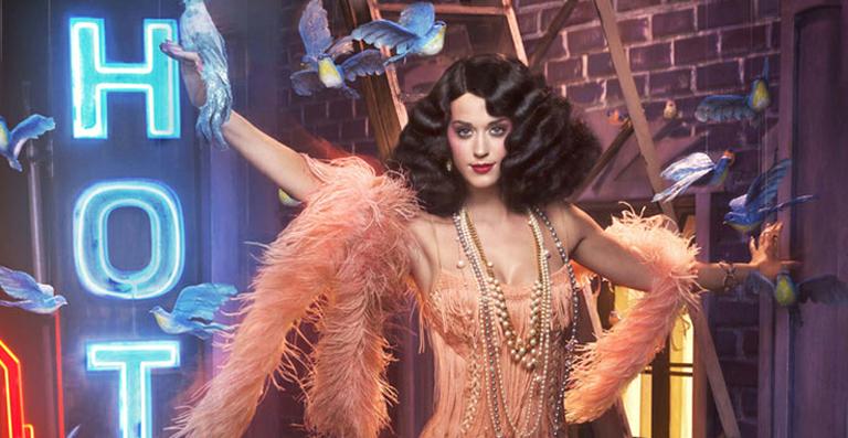 Katy Perry é processada e perde contrato por ‘falta de popularidade’