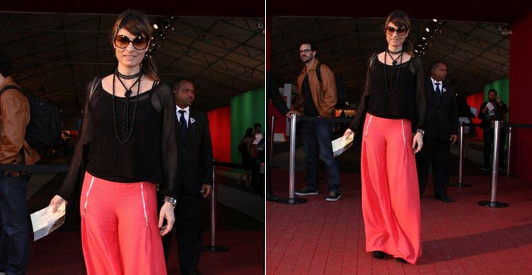 Fernanda Abreu aposta nas cores cítricas e no duo preto e branco para o verão 2014