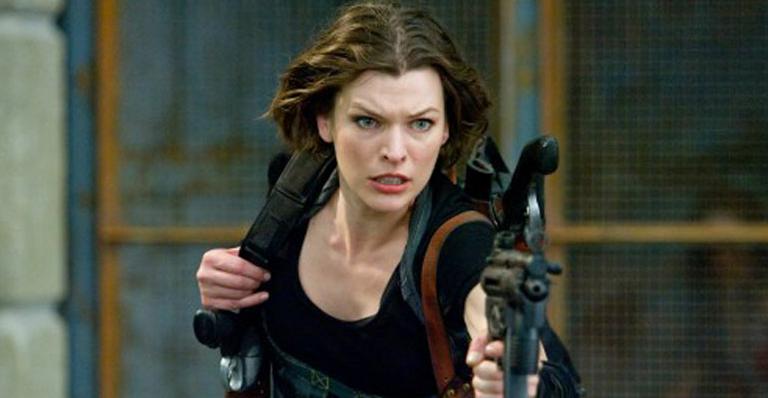 Dublê de Milla Jovovich sofre acidente gravíssimo no set: ‘É uma milagre ela estar viva’