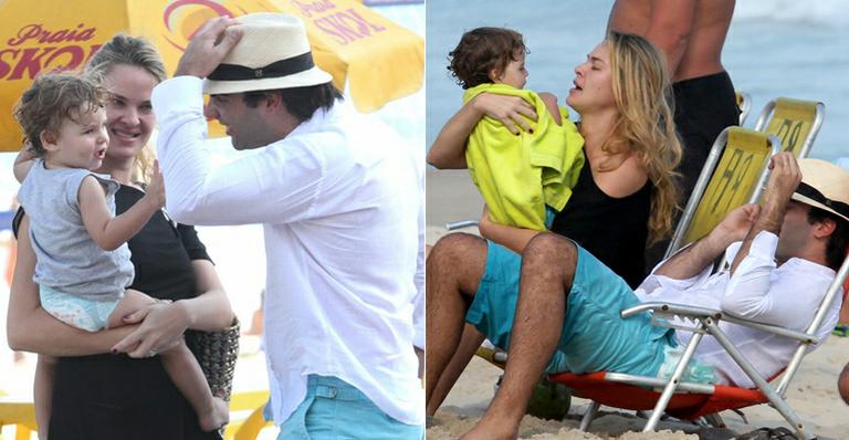 Letícia Birkheuer estimula contato do filho com o mar