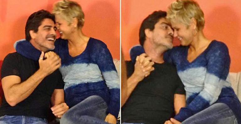 Xuxa e Junno Andrade: muito carinho nos bastidores do ‘TV Xuxa’